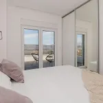 Karin-new,55m2 Pool,playground,amazing View, 빌라 Grubine