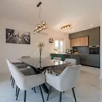 Karin-new,55m2 Pool,playground,amazing View, 빌라