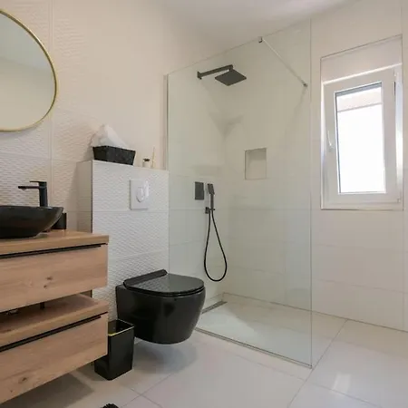 Karin-new,55m2 Pool,playground,amazing View, Vila