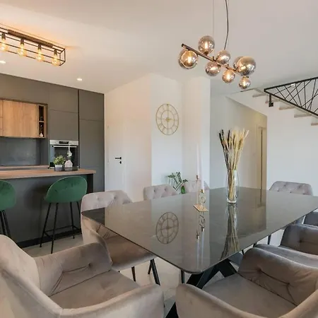 Karin-new,55m2 Pool,playground,amazing View, Vila Grubine