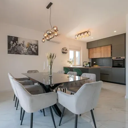 Karin-new,55m2 Pool,playground,amazing View, Vila